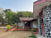 Serene 4BHK Villa Pvt Pool Kichn Igatpuri Nashik