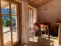 Gemütliche Terassenwohnung mit Panoramablick 조크버그 호텔