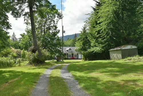 Coastal Hideaway Private Suite