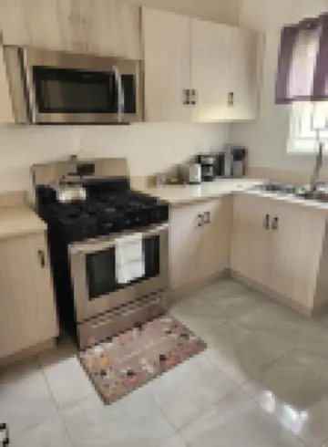 2bed 2Bath. 5min drive to the beach. Close to Puerto Seco Beach. Great location Hotels in Discovery Bay