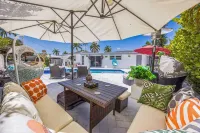Spacious Luxury Oasis + Heated Pool+Jacuzzi+8P Tiki Bar- Beach Vibes Awaits You!