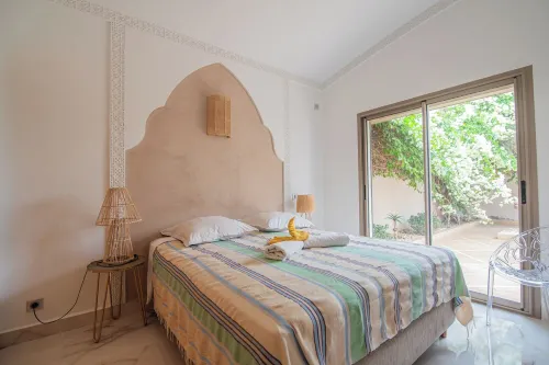 Villa with pool 10 minutes from the beach!