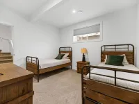 Modern, Cozy and Central Basement Unit! Close to Everything!! Hotels in Southwest Edmonton