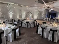 DoubleTree by Hilton Hotel Bloomington