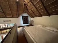 "Bees & Birds" Cottage for 2 people, spacious, open, bright, green setting