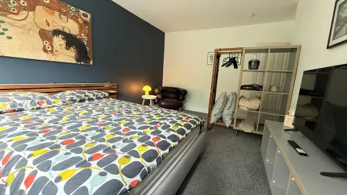 Modern Kingsize Room with Garden View close to Prestwich Centre Hotels in Prestwich