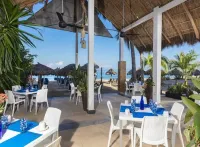 Blue Chairs Beachfront Resort Puerto Vallarta - Adults Only