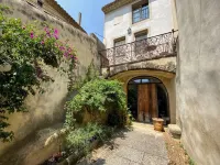 Winegrower's house in the heart of Vers-Pont-du-Gard