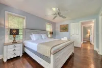 Cabin Between the Meadows - 2 BR, Country Home, Mountain Views, Dog-friendly!