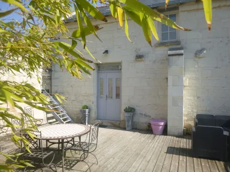 Authentic 2-bedroom gite ideally located for visiting Anjou with the family.