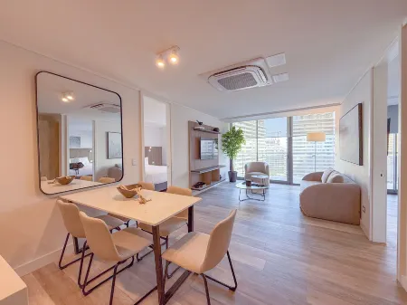 Spot Suites Отели рядом с достопримечательностью «Clinica Las Condes»