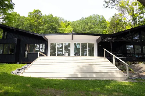 Luxury Home, Lakefront Sunsets, Gorgeous Views with Optional Thanksgiving Dinner