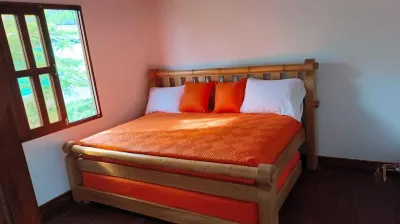 Cozy country retreat close to the mountains. Hotels near Sopetran