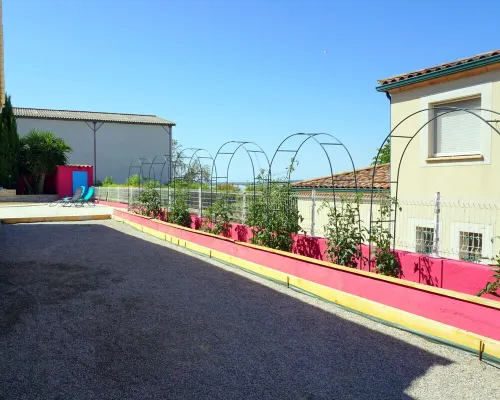 Magnificent villa with view, heated pool Hotels in Vendres