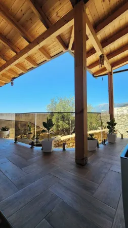 Charming 3-bedroom villa with AC, WiFi,  in serene Dhërmi Отели в г. Dhermi