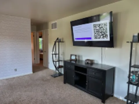 Charming 3-bedroom cottage in Valparaiso with WiFi, AC Hotels in Valparaiso