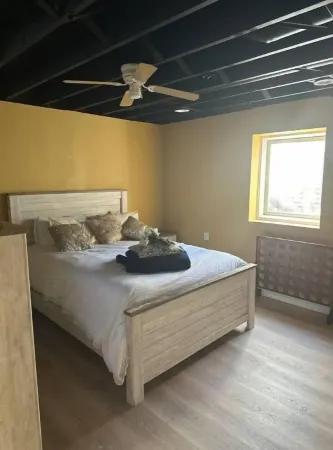 Comfort & Space for the Whole family! Sleeps 8+ Отели в г. Краун Пойнт