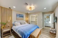 Coastal Getaway in La Marque! Hotels in La Marque