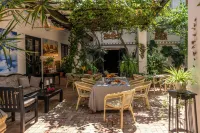 Art Boutique Hotel Chamarel - parking