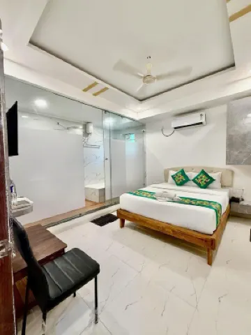 Hotels Aaditya Inn Tathawade  호텔
