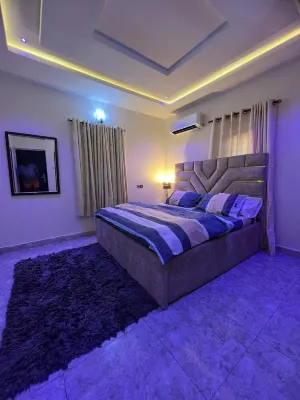 Beautifully furnished 1 bedroom fully air conditioned apartment Hotel a 