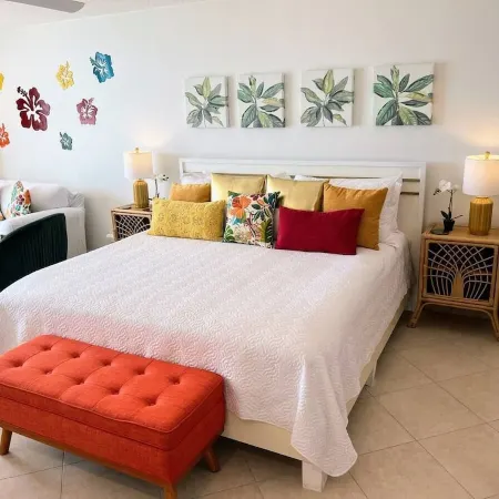 Stay at Tropical Vibes, in beautiful Las Croabas, Fajardo.