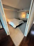 Cozy Downtown Toronto Suite Отели в г. Восточно-Йорк / Пляж