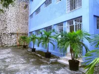 Charming studio in awesome Petion-Ville/Musseau with AC and Inverter Các khách sạn ở 