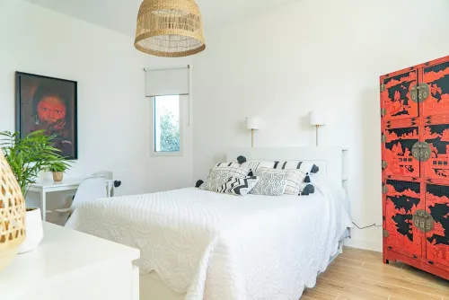 Elegant Apt between sea, ponds and nature, 5 minutes from beaches, direct access to streetcar.