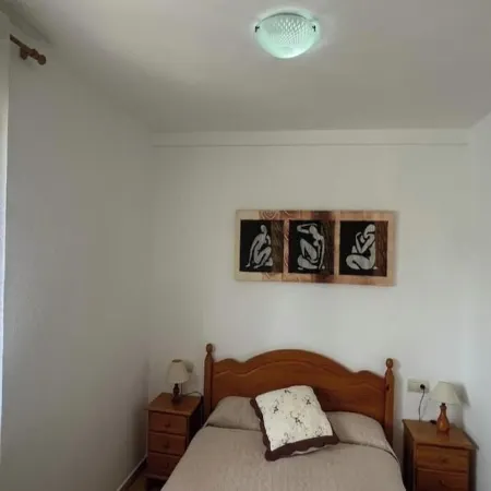 Beachfront apartment (pet friendly)