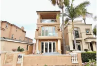 Life’s a beach…house with gorgeous ocean&pier views. A few steps to the waves.,.