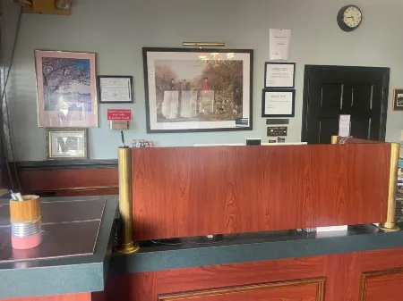 Budget Host Alexandria