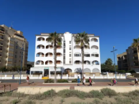 Front line, sea view, wifi, parking