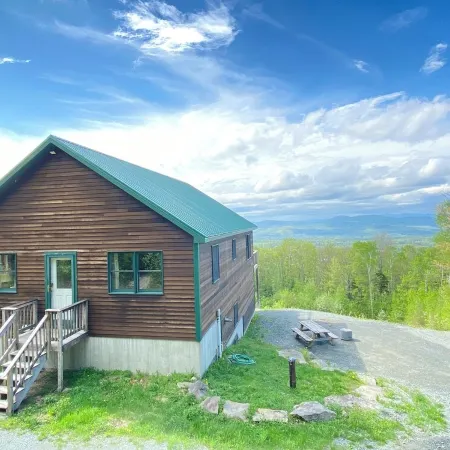 Mountain View Escape - Stunning Views! Bethlehem, NH Cabin Near Skiing & Hiking