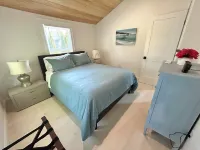 Brand new renovated 2-bedroom cottage in welcoming Wells with AC Hotel a Wells