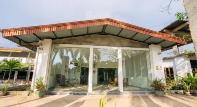 Riverside Hotel Hotels in 