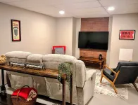 2-bedroom home along Riverfront in Serene Shipoke community of Harrisburg, PA Các khách sạn ở Harrisburg