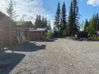 Burnt Paw Hotels in Tok