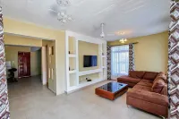 Coastal Retreat. Spacious 3-bedroom villa Just 8 minutes stroll from the Beach.