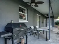 Tranquil Oaks Near Lake & Raceway w/Tesla Charger & Family Games Included! セブリングのホテル
