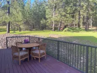 High-End Studio on Five Acre Estate with over 100 Five Star Reviews!