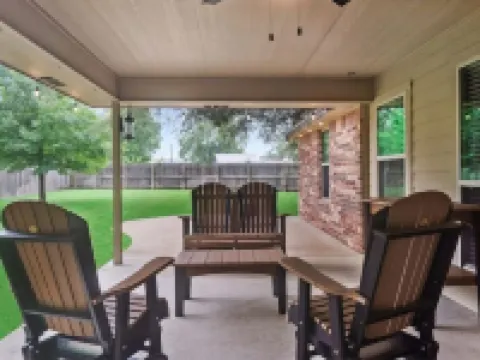 Large Belton Home near Expo Ctr Hotels in Belton