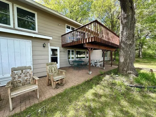 Huge Lakefront 3bd + Loft + 2 Kitchen Cabin on Recreational Bay Lake- Game Room