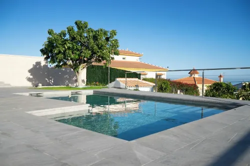 OASIS HOUSE Hotels in Benajarafe