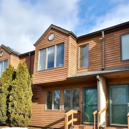 All-Season Condo - Ski Windham l Hunter l Pool l Hike l Fish