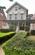 Clean, Classy, Convenient. Montclair's Best Stay! Walk to Town and Train