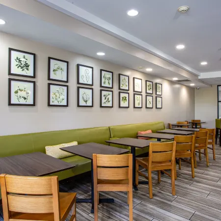 Country Inn & Suites by Radisson, Tucson City Center AZ