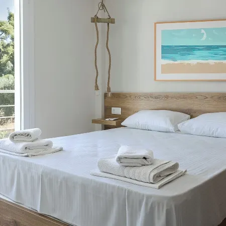 EIGHT OLIVES LUXURY VILLA