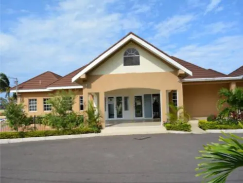 Palms Paradise Drax Hall