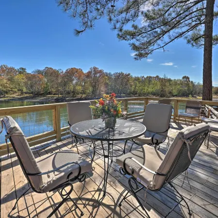 Waterfront Deck Home on Ouachita River!